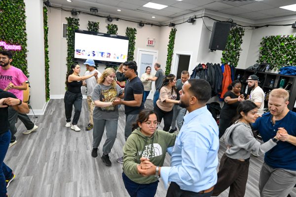 Salsa Bachata Cumbia Zouk KiZomba Dance Class In chicago Dennispasamb.com / Text or Call (717) PASAMBA Private Dance and Group dance Lessons